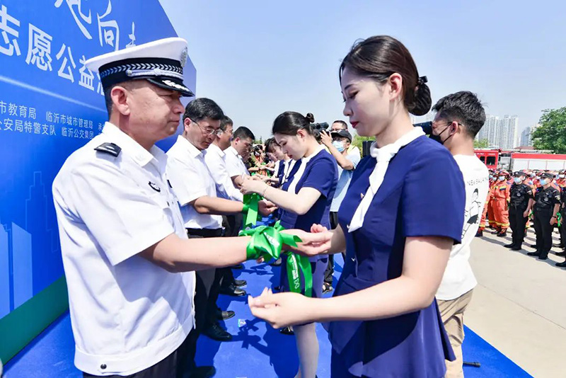 银河集团驾校丨绿丝带爱心送考大型自愿公益运动启动仪式圆满乐成-银河集团